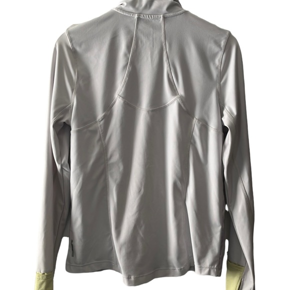 Fitted run jacket - Picture 2 of 7